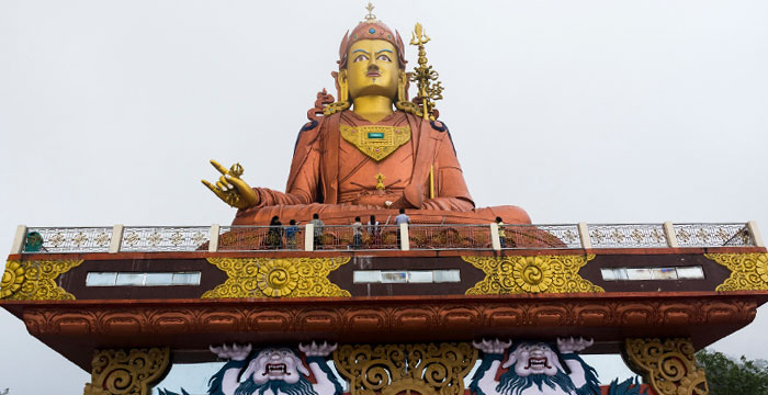 Sandruptse Statue